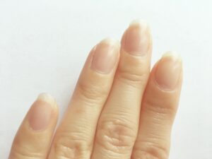 伸びた爪